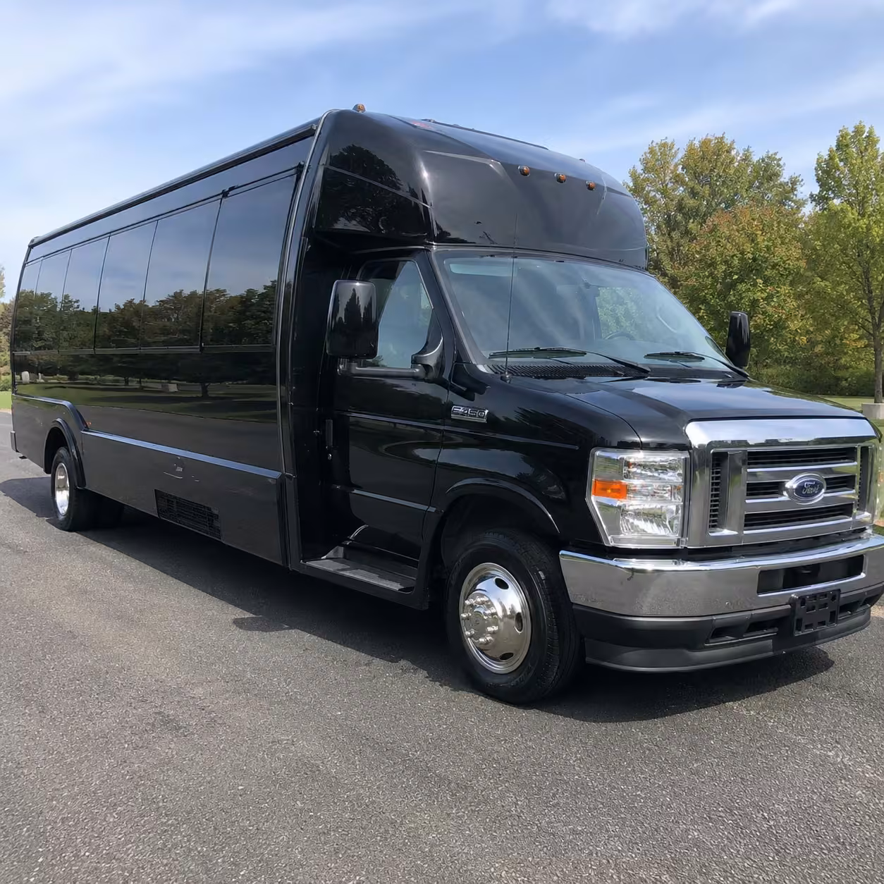 15 passenger party bus